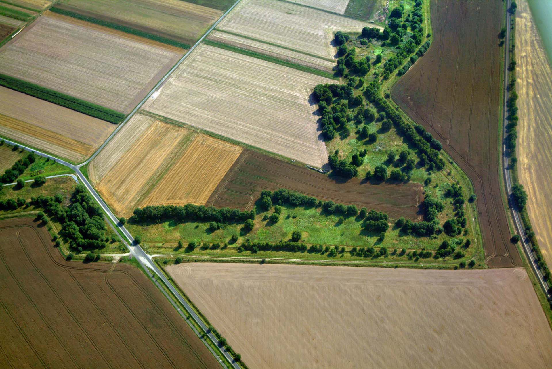 Luftbild von der ehemaligen deutschen Grenze zwischen den beiden Staaten, Obersuhl