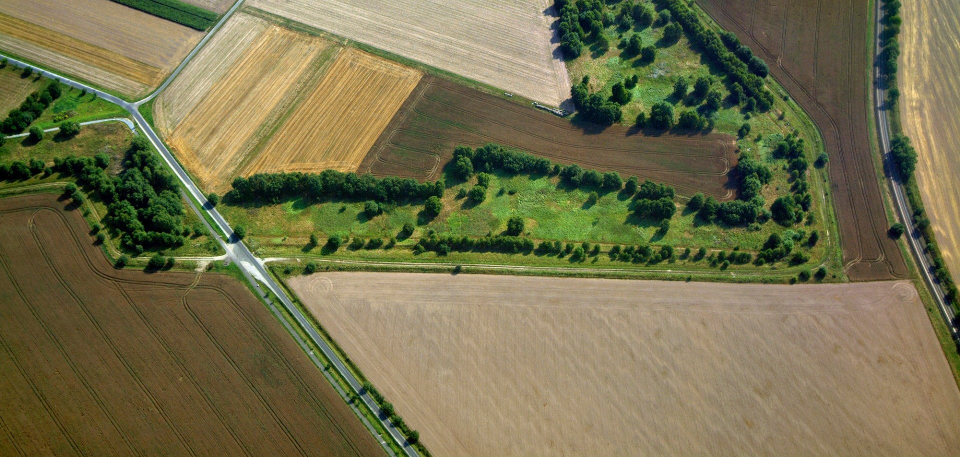 Luftbild von der ehemaligen deutschen Grenze zwischen den beiden Staaten, Obersuhl Luftbild von der ehemaligen deutschen Grenze zwischen den beiden Staaten, Obersuhl